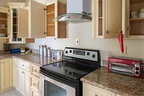 The Royal Kensington Villa