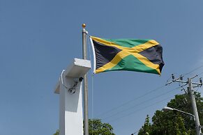 The Royal Kensington Villa