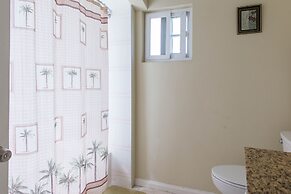 The Royal Kensington Villa