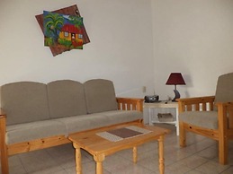 Happy Turtle Apartments