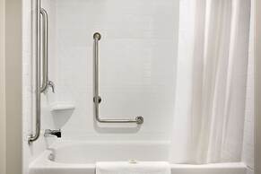 Days Inn & Suites by Wyndham Lindsay