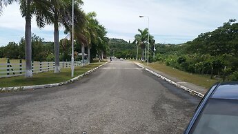 Seacastles Exora Beach Suite