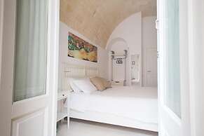 Le Malve Cave Retreat