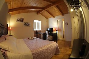 Le Malve Cave Retreat