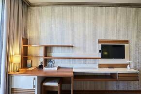 Boulevard Side Hotel