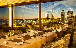 Boulevard Side Hotel