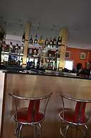 Peninsula Plaza Hotel