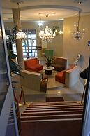 Peninsula Plaza Hotel