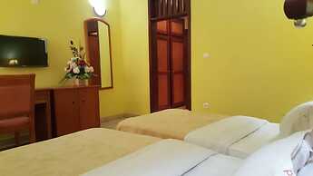 Peninsula Plaza Hotel