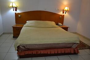 Peninsula Plaza Hotel