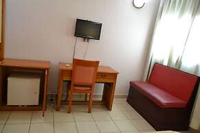 Peninsula Plaza Hotel