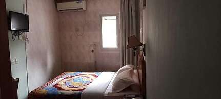 Peninsula Plaza Hotel