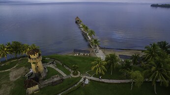 Amatique Bay Hotel