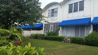 Court Manor at Montego Bay Club