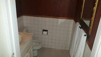 Court Manor at Montego Bay Club