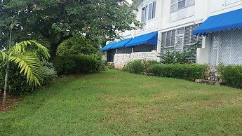 Court Manor at Montego Bay Club