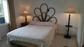 Court Manor at Montego Bay Club