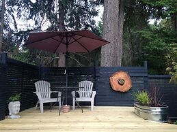 Salt Spring Carriage House B&B