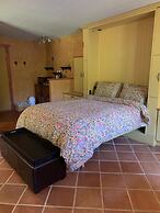 Salt Spring Carriage House B&B