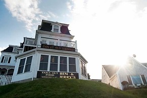 The Inn at Old Harbor