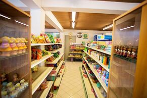 Brookside Valley Resort