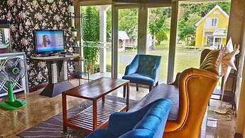 Brookside Valley Resort