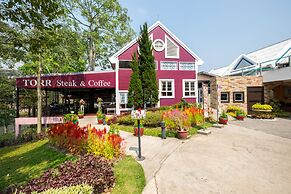 Brookside Valley Resort