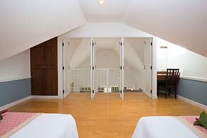 Brookside Valley Resort