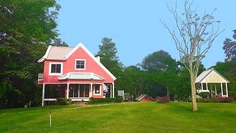 Brookside Valley Resort