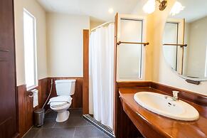 Brookside Valley Resort