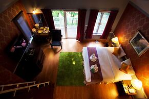 Brookside Valley Resort