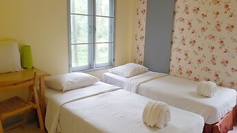 Brookside Valley Resort