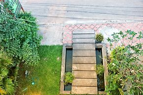 Neakru Guesthouse and Restaurant