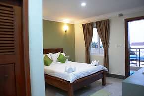 Neakru Guesthouse and Restaurant