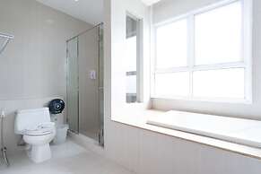 Greenview Ekkamai 10