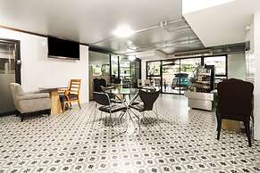 Greenview Ekkamai 10