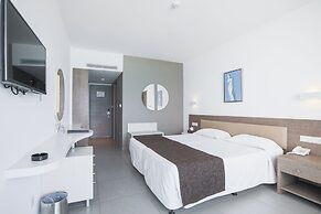 Vassos Nissi Plage Hotel & Spa