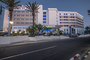 Vassos Nissi Plage Hotel & Spa