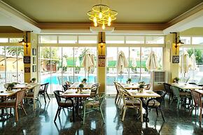 Blue Palace Hotel & Family