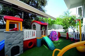 Blue Palace Hotel & Family