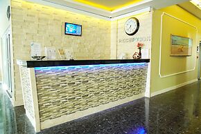 Blue Palace Hotel & Family