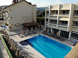 Blue Palace Hotel & Family