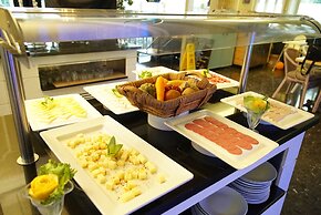 Blue Palace Hotel & Family