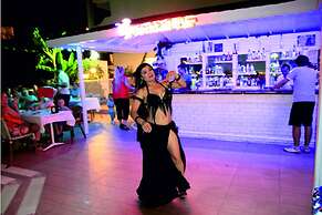 Blue Palace Hotel & Family