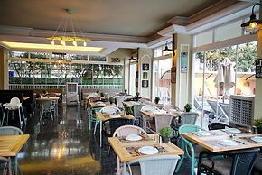 Blue Palace Hotel & Family