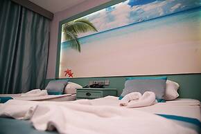 Blue Palace Hotel & Family