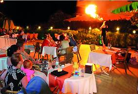 Blue Palace Hotel & Family