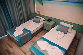 Blue Palace Hotel & Family