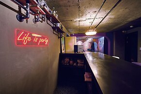 Hi There design guesthouse