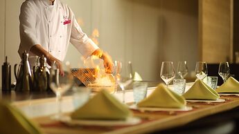 Crowne Plaza Yibin by IHG